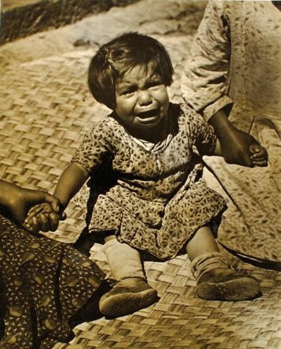 Anton Bruehl (1900-1982) Mexico, 1933. La niña. Epreuve argentique d'époque, contrecollée...
