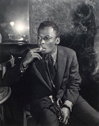 Jean-Pierre Leloir (1931-2010) Miles Davis à 20 ans, salle Pleyel. Paris, 1946. Epreuve...