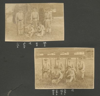 null Photographe non identifié 
Japon, c. 1910-1920. 
Soldats. Exercices militaires....