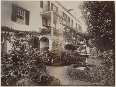 null Photo Santos 
Madère, c. 1885. 
Palmerais. Jardin municipal de Funchal. Entrée...