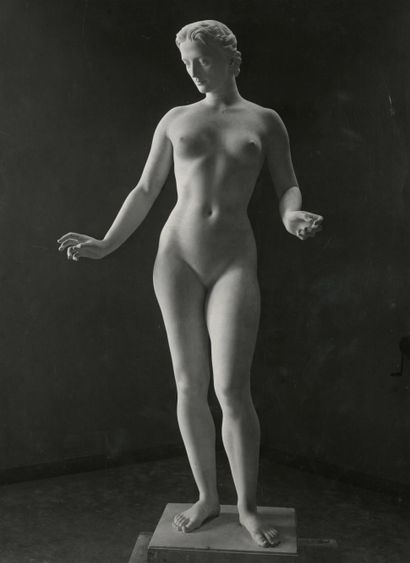 null Charlotte Rohrbach (1902-1981) 
Sculptures d'Arno Breker, c. 1950. 
Sept épreuves...