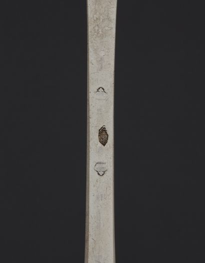 null TOULOUSE 1786 - 1787
Fourchette à ragoût en argent modèle uniplat, chiffrée...