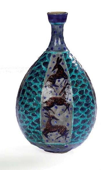 Jean MAYODON (1893-1967) à Sèvres Important vase piriforme à col soliflore légèrement...