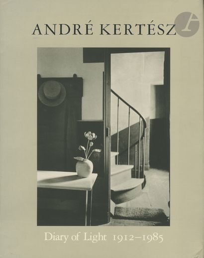  KERTESZ, ANDRÉ (1894-1985) Diary of Light 1912-1985. Aperture, 1987. Grand in-4...