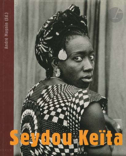  KEITA, SEYDOU (1921-2001) Seydou Keita. Scalo, 1997. In-4 (29 x 24 cm). Édition...