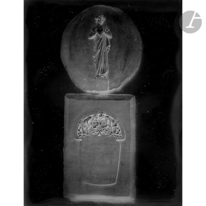 null ARCHIVES RENÉ LALIQUE (1860-1945
)Around women and womenExceptional
set of 17...