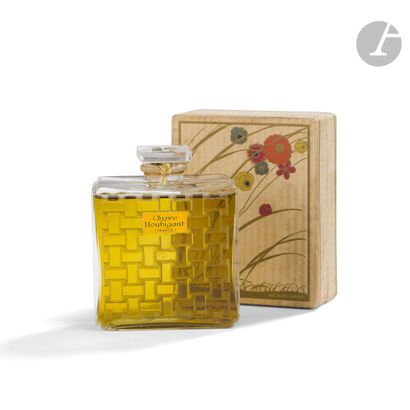 null RENÉ LALIQUE (1860-1945) VERRIER D’ART & HOUBIGANT PARFUMEUR
Chypre, le modèle...