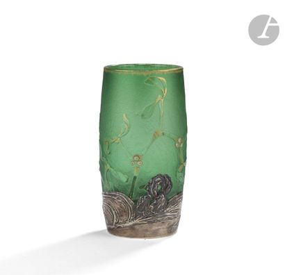 null DAUM

NANCYGuiSilver-mounted ovoid

vase

with embossed iris decoration. Proof...