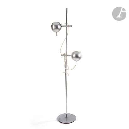 MONIX PUBLISHERPost lamp with chrome-plated...