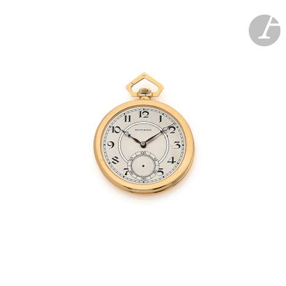  MOVADO. About 1930 
N° 628769 
18K (750) gold pocket watch, painted dial, Arabic...