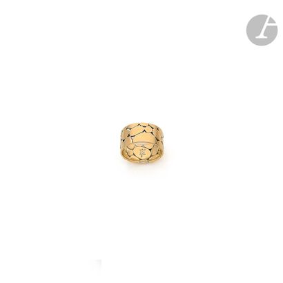 null JOHN HARDY

Ring in 18K (750) gold, Bali model, openwork with rounded motifs....
