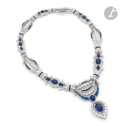 null MOUAWAD

18K (750) white gold necklace, articulated with links set with cabochon...