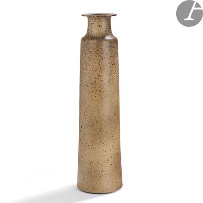 null ROBERT DEBLANDER (1924-2010
) Very high truncated cone-shaped vase with recessed...
