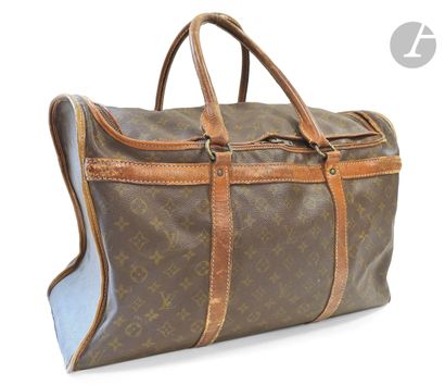 null Louis VUITTON Sac de voyage semi-rigide en toile Monogram et cuir naturel, revêtement...