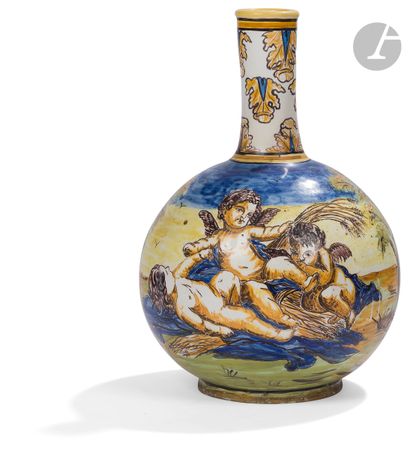 null Nevers
Earthenware globular vase with cylindrical neck with polychrome decoration...