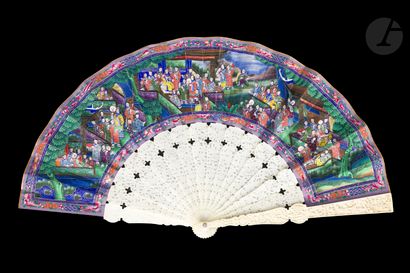 null Singing birds, China, 19th century
Folded fan, the double sheet of paper painted...