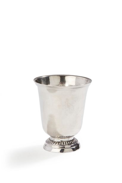 null SAINTE-MENEHOULDE 1782 -
1785Silver tulip
chalice
, the pedestal embossed with...