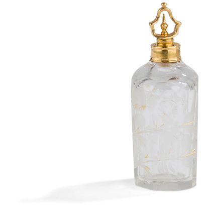null PARIS 1726 - 1732
Flacon à odeur, la monture en or (18 Kt), le contenant en...