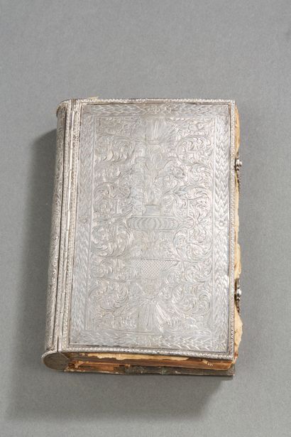 null 
STRASBOURG CIRCA 1680 - 1700

Reliure/psautier en argent entièrement gravé...