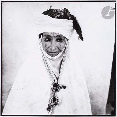 null Marc Garanger (1935 - 2020) 
Algeria, 1960. 
Algerian woman. 
Silver print made...
