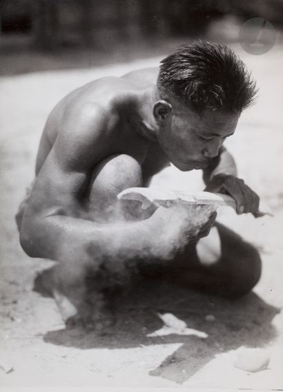 null Hugo Bernatzik (1897 - 1953) 
Birmanie. Peuple Moken, 1936 - 1937. 
Vaisselle...