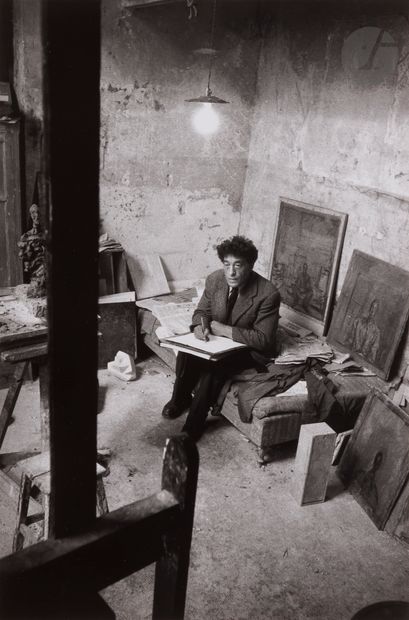 null Sabine Weiss (1924) 
Alberto Giacometti dans son atelier, juillet 1954. 
Épreuve...