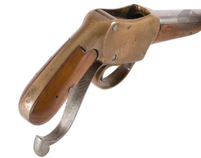 null Revolver à système type Martini, 1 coup, calibre 41. 
Canon rond, lisse. 
Carcasse...