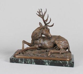 Christophe FRATIN (1800-1864) Cerf couché. Bronze patiné signé "FRATIN". Fonte "Société...