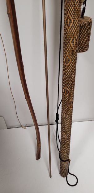 null Yumi kyudo bow, Japan, 20th centuryIn
lamé bamboo and glued. Trace of signature...