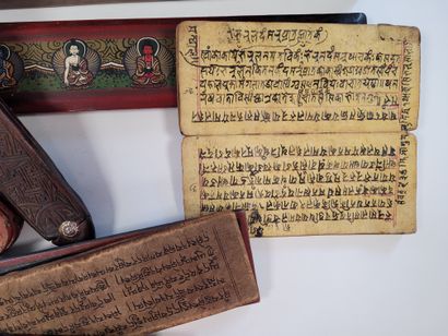 null Ensemble de livres manuscrits et tablettes écritoires, Tibet, Népal, Indonésie,...