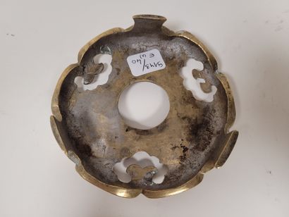 null Brûle-parfum tripode en bronze, Chine, vers 1900
Posé sur un socle en forme...