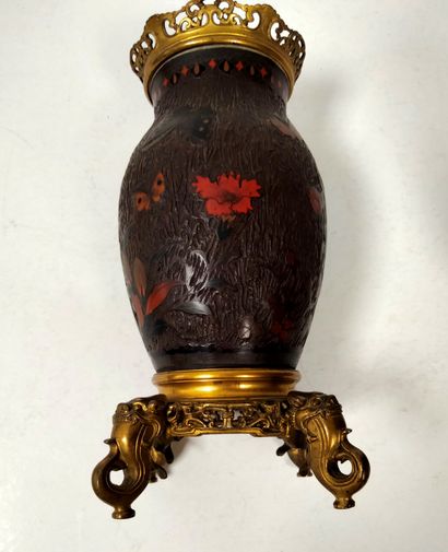 null Pair of lacquered porcelain vases, Japan, circa 1900A
cloisonné decoration of...
