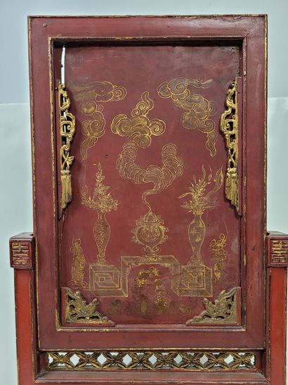  Lacquered wood screen, China, Ningbo, circa 1900Rectangular , red lacquered with...