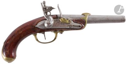 null Pistolet de marine à silex dit de bord, modèle 1779, 2e type.
Canon rond à méplat...