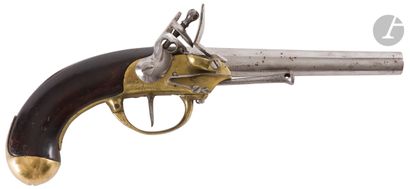 null 
Pistolet d’arçon modèle 1777, dit à coffre, 2e type.



Canon rond à méplat...