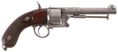 null Revolver Devisme modèle 1858 / 59, six coups, calibre 12 mm à percussion centrale.
Canon...