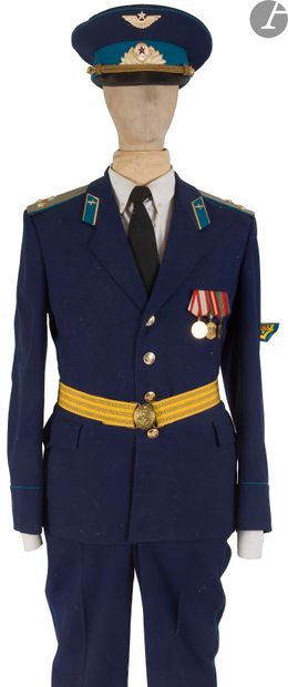 null Mannequin complet de personnel de l’armée de l’air soviétique. 
Casquette, veste,...