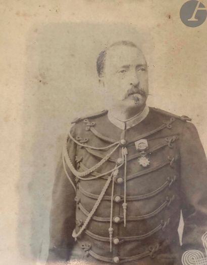  Grande photographie rehaussée du colonel d'infanterie rattaché à l'état-major Alexandre...
