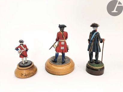 null FINE PAINTING 
Set of three lead figurines painted with fine paint: 
- Swiss...