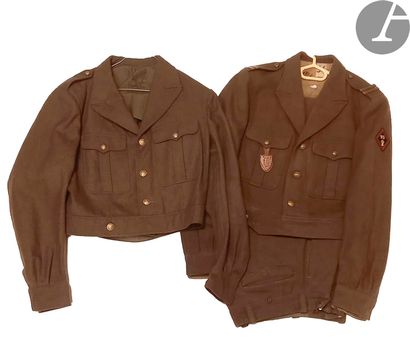 Important lot d’uniformes (vers 1960)