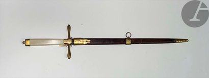 null Foreign naval officer's dagger. 
Spindle with ivory sides. Gilt brass mounting,...