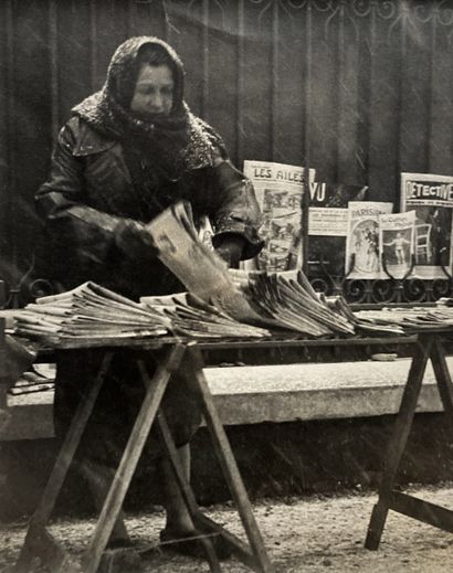 François Tuefferd (1912-1996 )Newspaper merchant,...