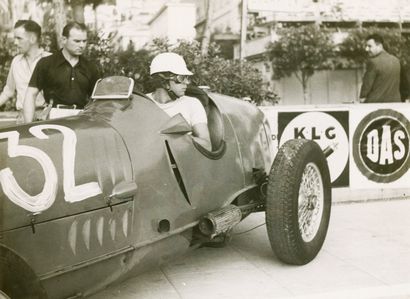 null Germaine Krull (1897-1985
)Monaco Grand Prix. Hans Ruesch on an Alfa Romeo,...
