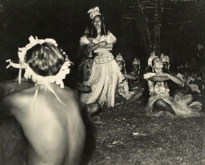 null Adolphe Sylvain (1920-1991) 
Tahiti. Young woman. Dancing, c. 1950. 
Two vintage...