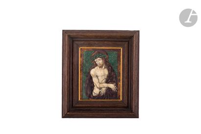  Plaque en émail peint polychrome à décor de l’Ecce Homo. XIXe siècle H : 11,5 cm,...