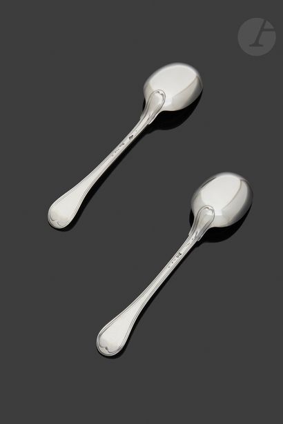 null PARIS 1756 - 1762
A pair of silver compote spoons, net model.
Master silversmith:...