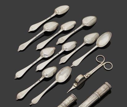 null BORDEAUX 1779 - 1780
Two sets of five silver spoons model drop of water uniplat,...