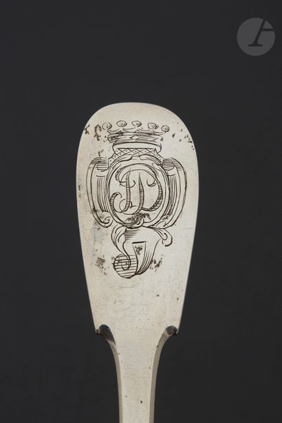 null CALAIS 1781 - 1789
Cuiller à ragoût en argent, modèle uniplat l’attache du cuilleron...