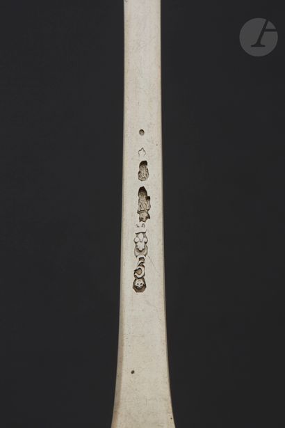 null CALAIS 1781 - 1789
Silver stew spoon, uniplat model with radiating spoon attachment....
