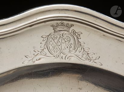 null RENNES 1781 - 1783
Suite de trois plats en argent uni, de forme circulaire à...